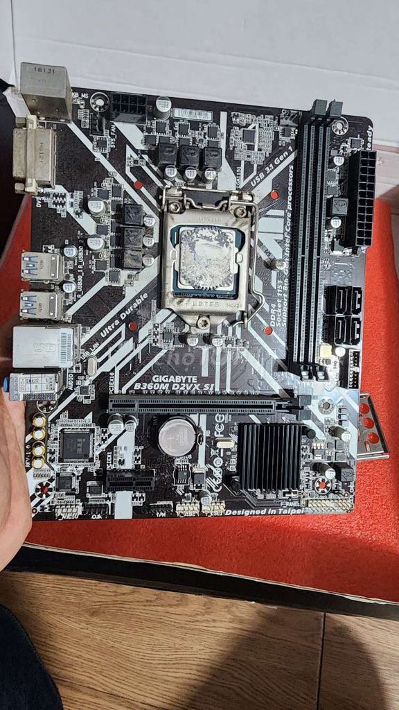 Mainboard Gigabyte B360 Intel Core i5 9400 Đen. Mua bán Linh kiện (RAM, Card...) tại Quận 12 Tp Hồ Chí Minh được đăng bởi lai hữu hình 1