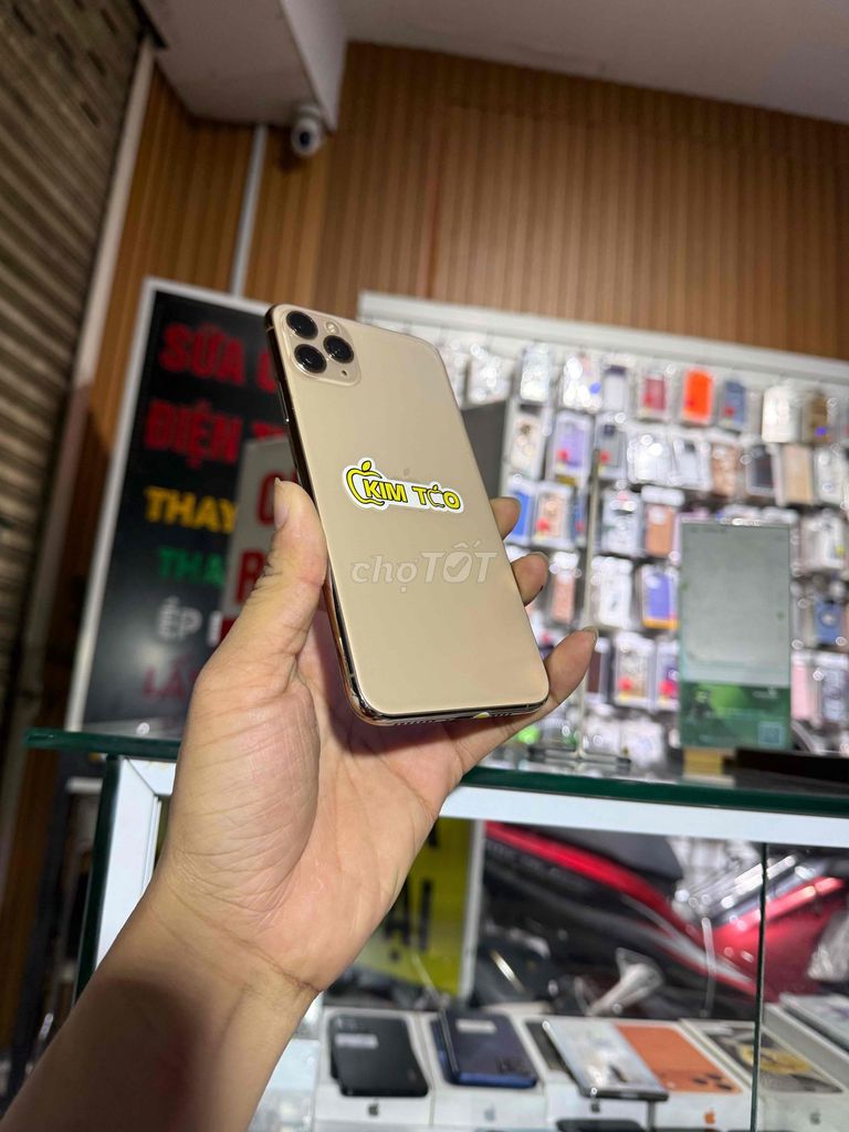 Apple iPhone 11 Pro Max 64GB Vàng Đã qua sử dụng. Mua bán Điện thoại tại Thành phố Dĩ An Bình Dương được đăng bởi Kim táo Dĩ An 3 Chi nhánh hình 1