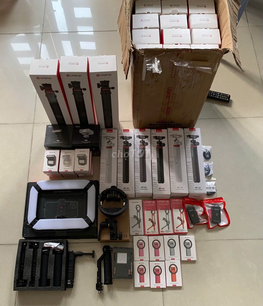 Tripod, Flash, Đèn máy ảnh. Mua bán Máy ảnh, Máy quay tại Quận 12 Tp Hồ Chí Minh được đăng bởi Lộc hình 1