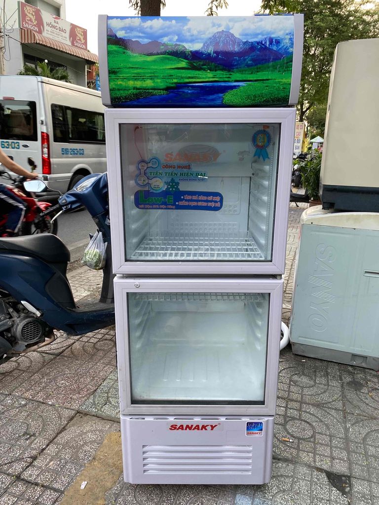 Tủ mát SANAKY 210 L