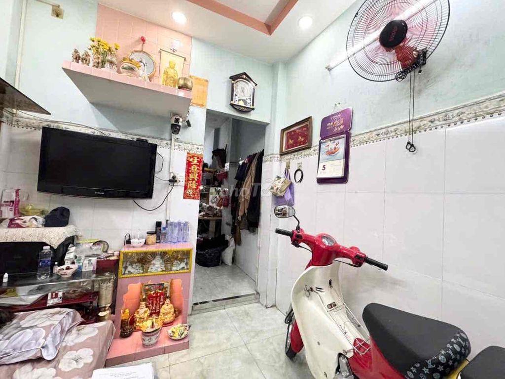 Bán gấp nhà Lạc Long Quân 27m2, 3PN quận 11. Mua bán nhà ở tại Quận 11 Tp Hồ Chí Minh được đăng bởi Phan Hùng Sơn hình 3