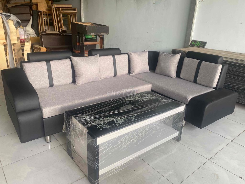 thanh lý giá vật tư ( hàng mới 100% ). Mua bán Bàn ghế tại Thành phố Thuận An Bình Dương được đăng bởi Xuân Cương hình 1