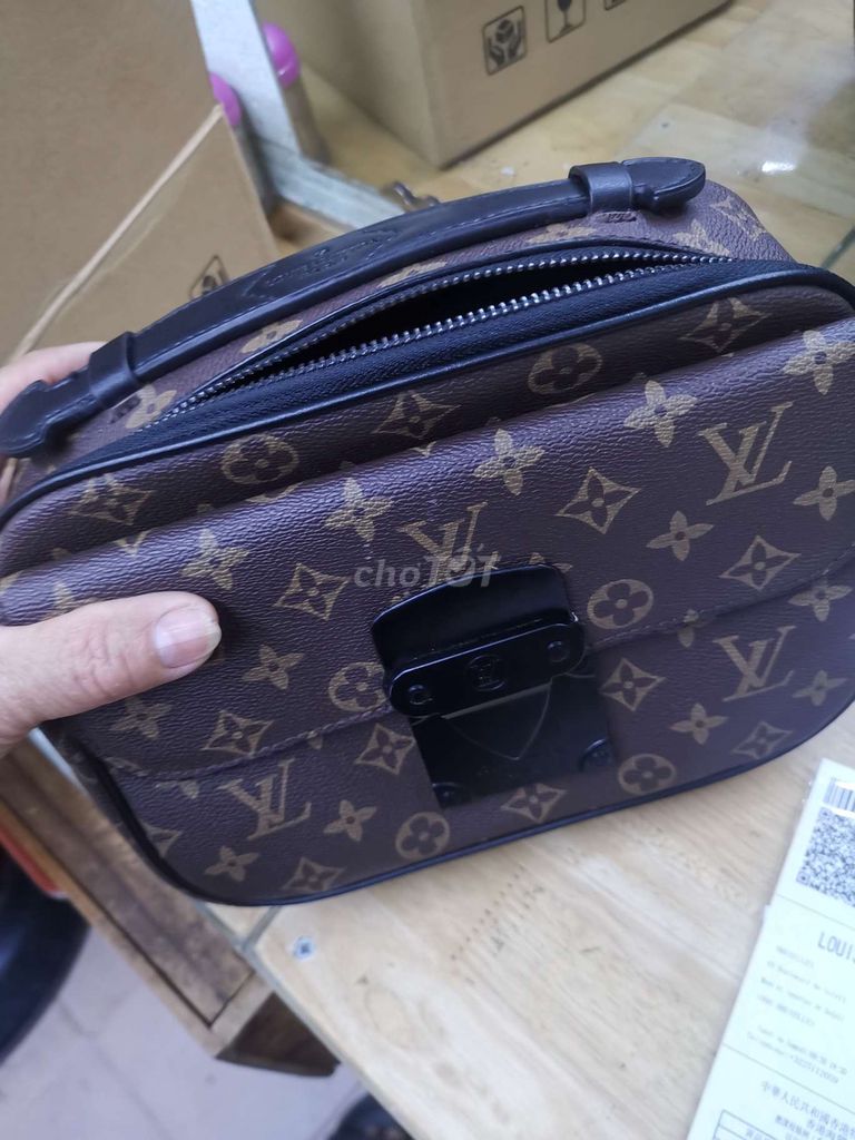 bán túi LOUIS VUITTON