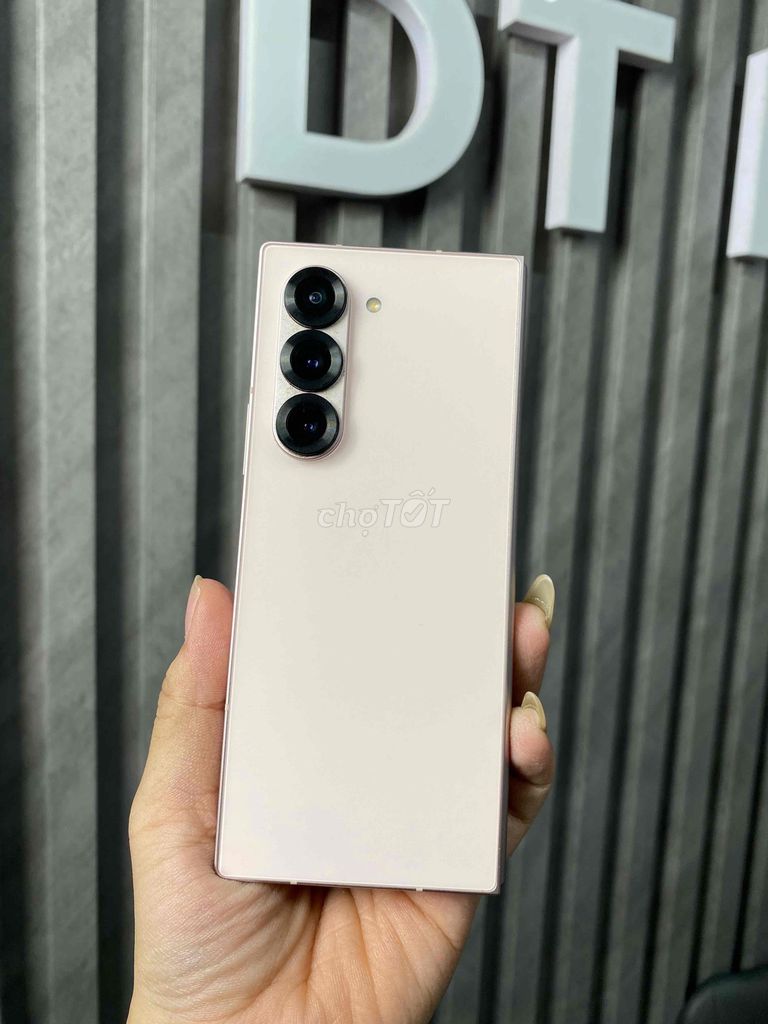 Samsung ZFold6 12GB/256GB Hồng Like new. Mua bán Điện thoại tại Quận Bình Thạnh Tp Hồ Chí Minh được đăng bởi Thanh Truc hình 1