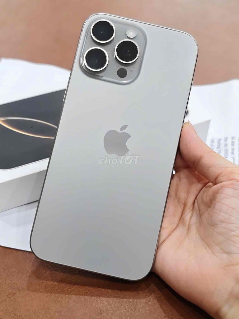 iPhone 16 Pro Max 256GB Titan. Mua bán Điện thoại tại Huyện Bình Chánh Tp Hồ Chí Minh được đăng bởi NGỌC VIỄN hình 1