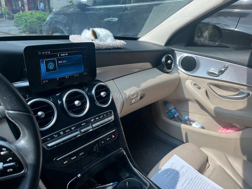 Mercedes-Benz C180 2020 Đen ghi 44000 km. Mua bán Ô tô tại Quận Cầu Giấy Hà Nội được đăng bởi Nguyễn Đức Thắng hình 6