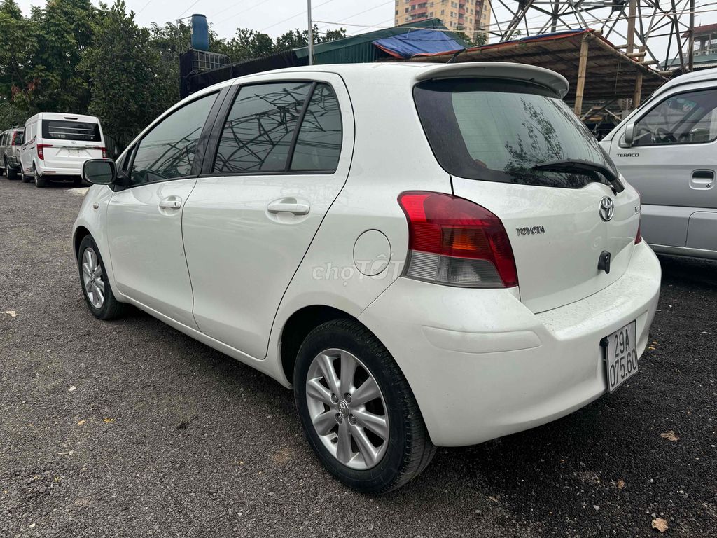Toyota Yaris 2010 Trắng. Mua bán Ô tô tại Quận Hà Đông Hà Nội được đăng bởi Hiệp Xoăn Hà Đông hình 5