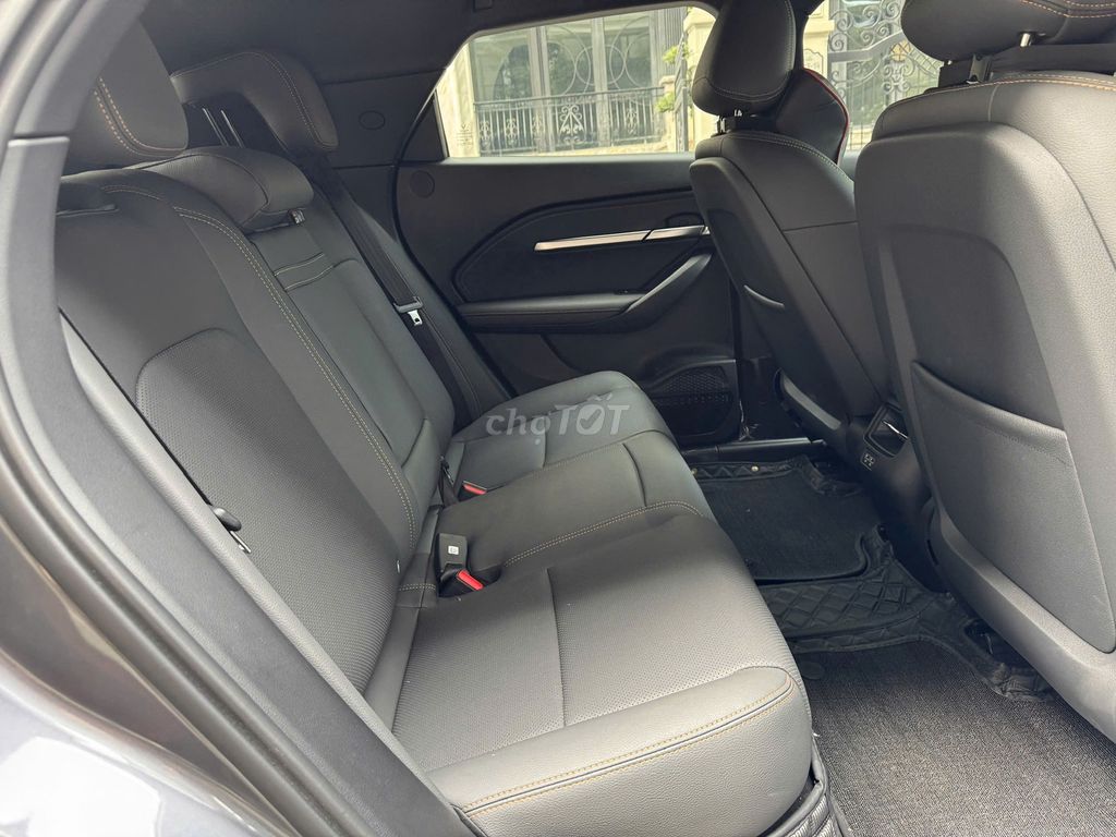 VinFast VF 6 Plus mua pin 2025. Mua bán Ô tô tại Quận Long Biên Hà Nội được đăng bởi PHÚC LÂM  AUTO hình 11