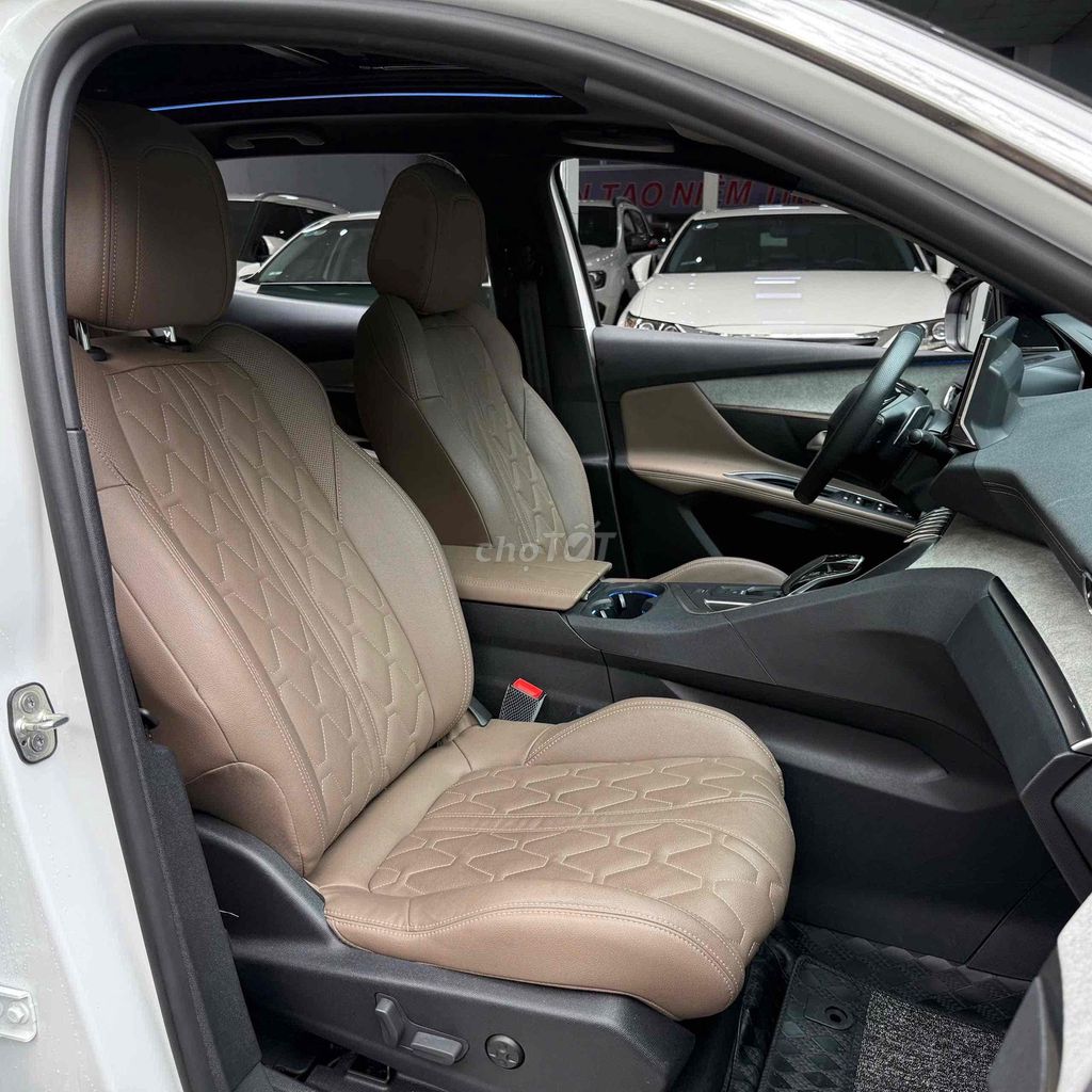 CẦN BÁN PEUGEOT 3008 GT-Nine SX 4/2025 SIÊU LƯỚT. Mua bán Ô tô tại Quận Bắc Từ Liêm Hà Nội được đăng bởi Mr PHÁT THÁI HÀ AUTO hình 13