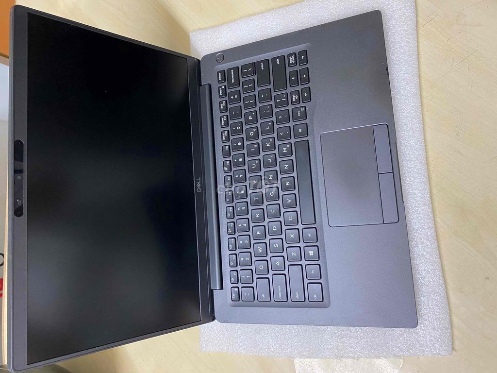 Dell Latitude 7400 nhẹ 1.3Kg,FHD IPS,Core I7 8665U