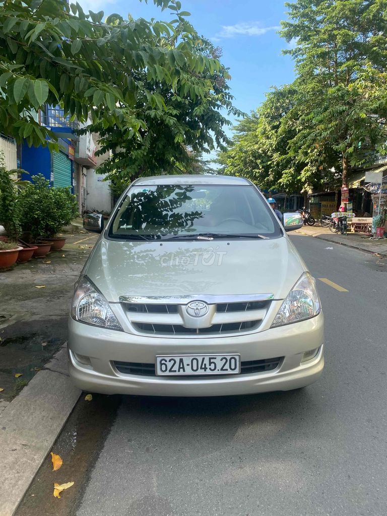 Toyota Innova 2008 G