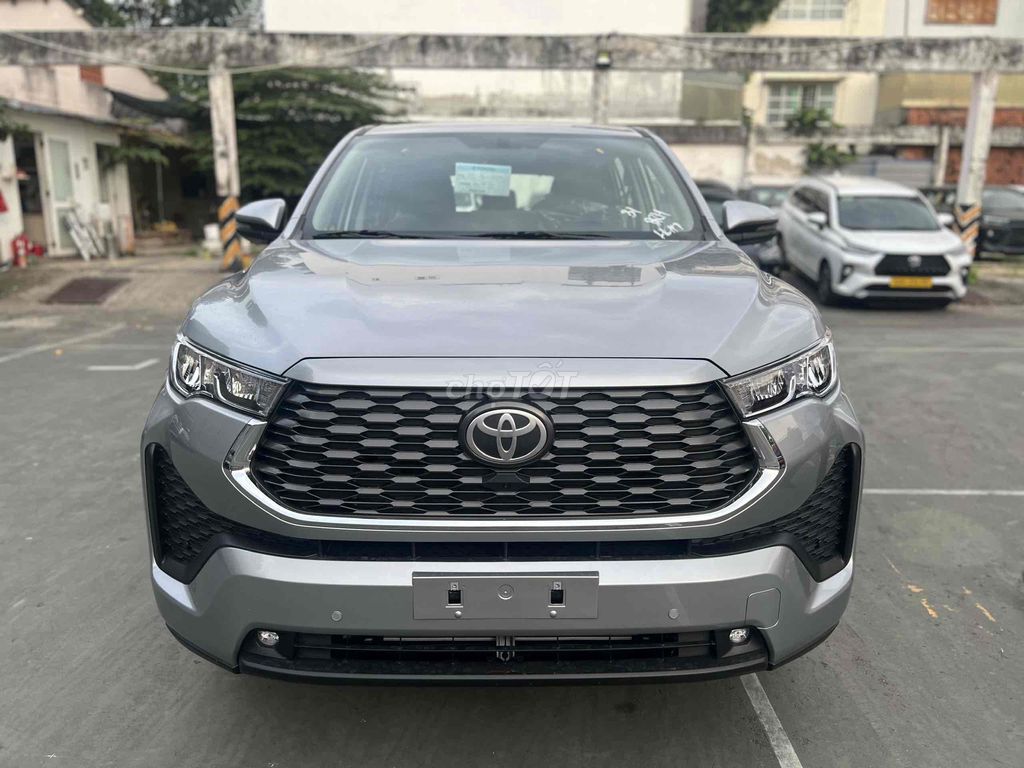 Toyota Innova Cross 2024