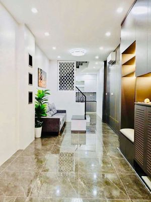 Đỉnh! Nhà phố Đội Cấn, lô góc, ngõ thông, sát phố, full nội thất đẹp. Mua bán nhà ở tại Quận Ba Đình Hà Nội được đăng bởi Trần Quang Hưng