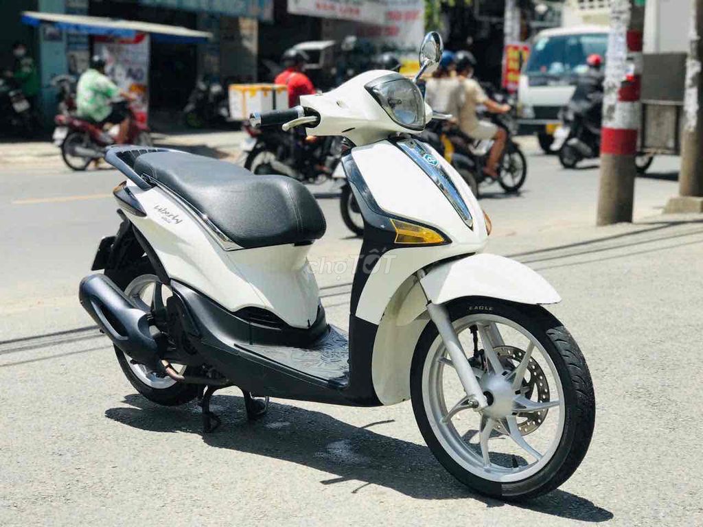 PIAGGIO LIBERTY 125cc iGet abs -ĐK 2016.HỖ TRỢ GÓP. Mua bán Xe máy tại Quận Gò Vấp Tp Hồ Chí Minh được đăng bởi CẦM ĐỒ NĂM LINH hình 2