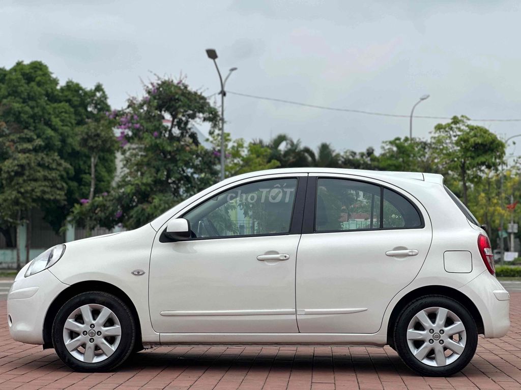 Nissan Micra 2010 1.0 AT Trắng. Mua bán Ô tô tại Huyện Đông Anh Hà Nội được đăng bởi Đông Anh Car Auto hình 2