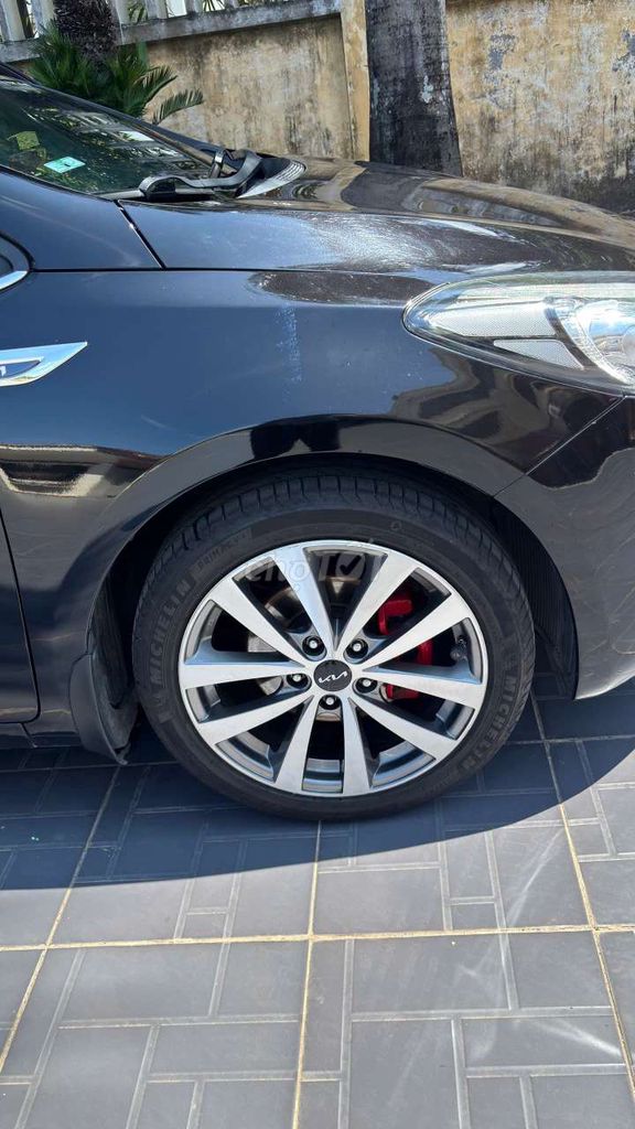 Kia K3 2.0 Бензиновый вьетнамский черный