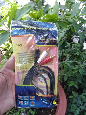 CÁP AV 3.5 RA 2 ĐẦU BÔNG SEN (DÂY ĐEN) 1M5 3M. Mua bán Phụ kiện (Màn hình, Chuột...) tại Quận Bình Tân Tp Hồ Chí Minh được đăng bởi Do Trong Tai