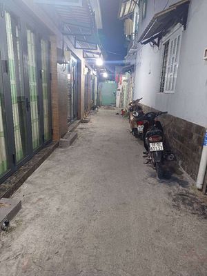BÁN NHÀ SỔ HỒNG RIÊNG. Mua bán nhà ở tại Quận 7 Tp Hồ Chí Minh được đăng bởi Phượng Cao