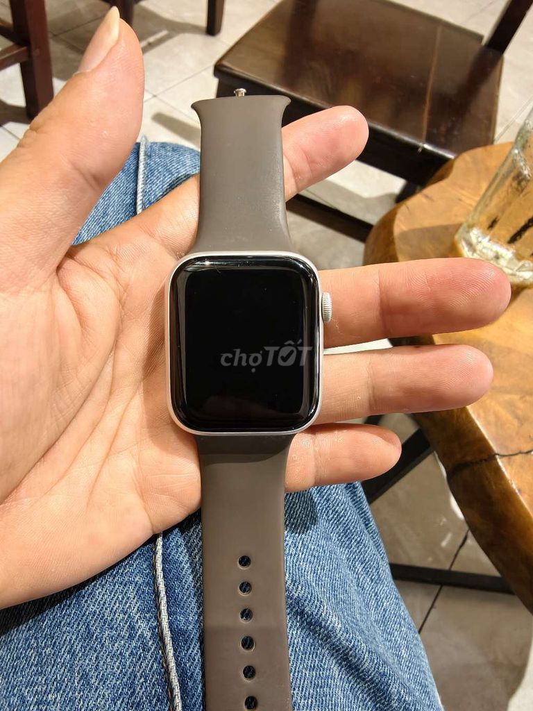 Apple Watch SE 2 44mm Bạc. Mua bán Thiết bị đeo thông minh tại Thành phố Thanh Hóa Thanh Hóa được đăng bởi Mr Bình hình 1