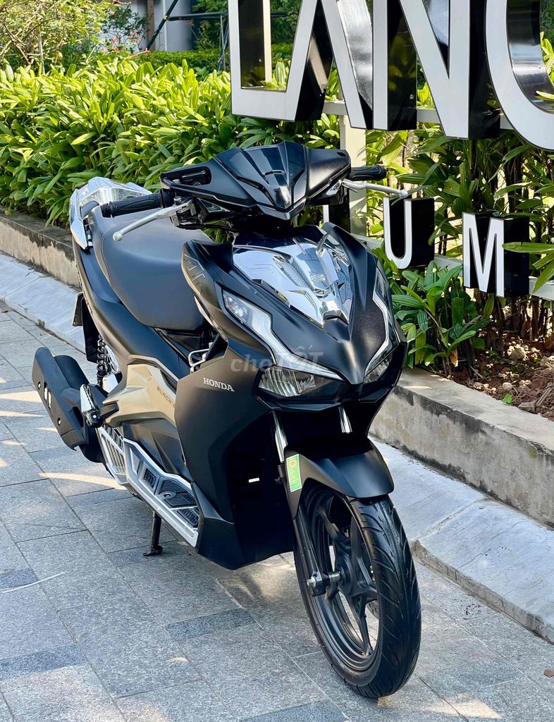 Honda Airblade 125cc 2020 Màu Đen Vàng Đồng. Mua bán Xe máy tại Quận Đống Đa Hà Nội được đăng bởi Phạm Văn Đồng hình 4