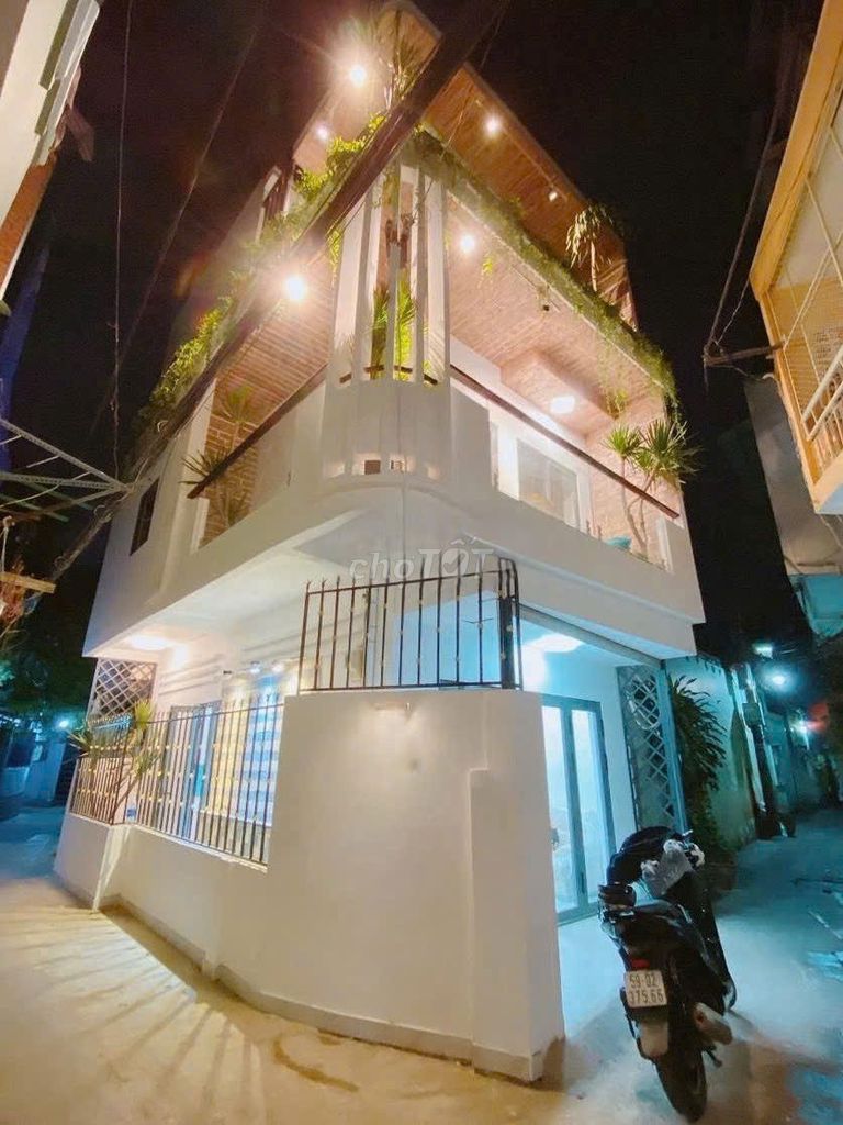 CHO THUÊ NHÀ 3 TẦNG KD AIRBnB, HOMESTAY, NAIL HẺM HÒA HẢO P4 QUẬN 10