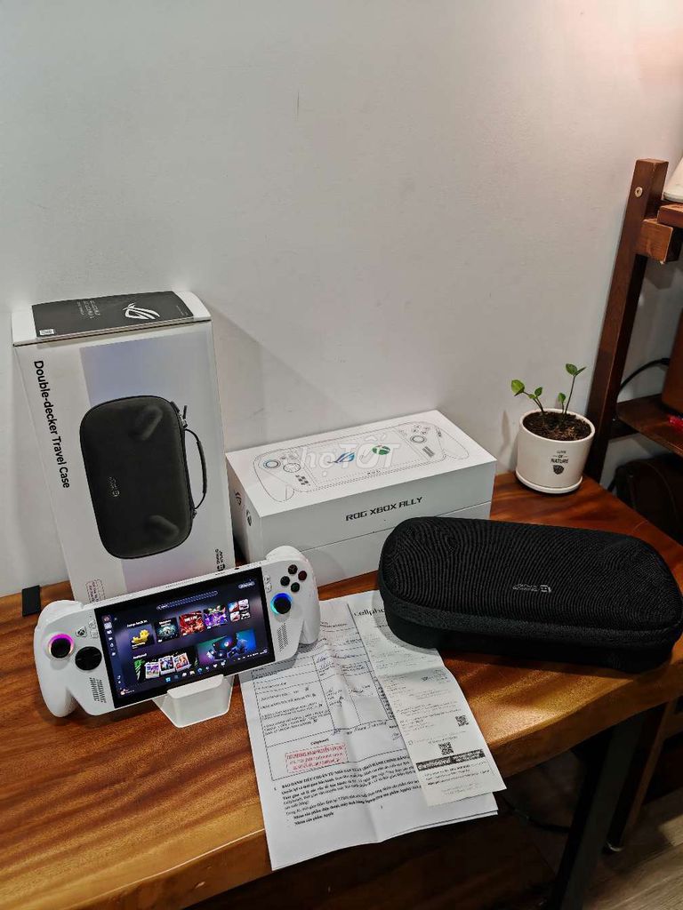 ROG Xbox Ally Trắng chính hãng Cellphones bh 2 năm. Mua bán Thiết bị chơi game tại Quận Ngũ Hành Sơn Đà Nẵng được đăng bởi Đam mê công nghệ hình 1