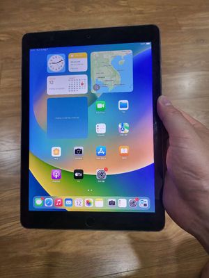 Bán IPad Pro 9.7 bản 128Gb 4G nguyên zin. Mua bán Máy tính bảng tại Quận Long Biên Hà Nội được đăng bởi Tuấn