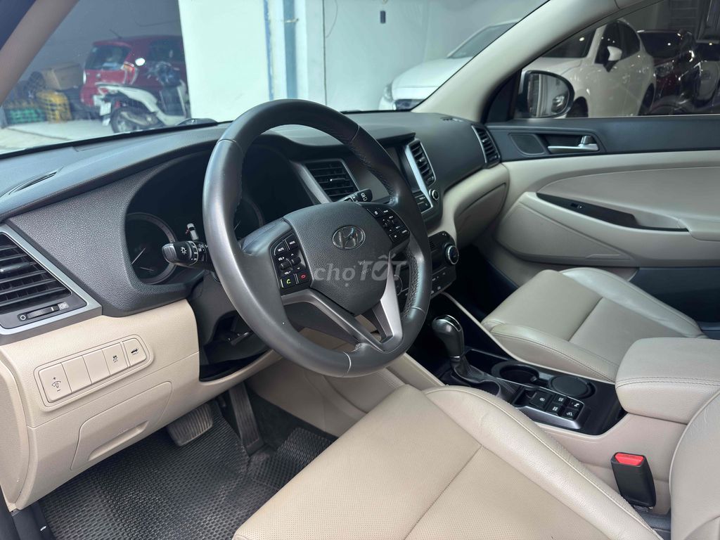Hyundai Tucson 2018 1.6 AT Turbo - 82000 km. Mua bán Ô tô tại Thành phố Biên Hòa Đồng Nai được đăng bởi Xe Lướt Uy Minh hình 8