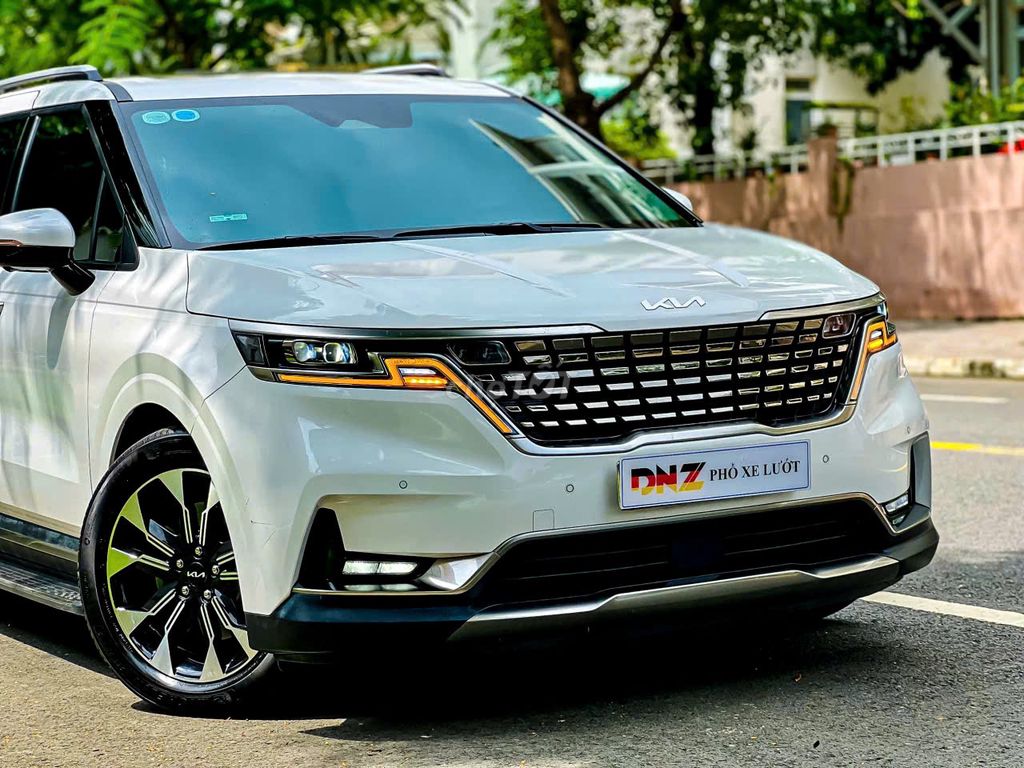 Kia Carnival 3.5 Signature Full 2023 Trắng/nâu. Mua bán Ô tô tại Quận 7 Tp Hồ Chí Minh được đăng bởi JENNIE hình 5