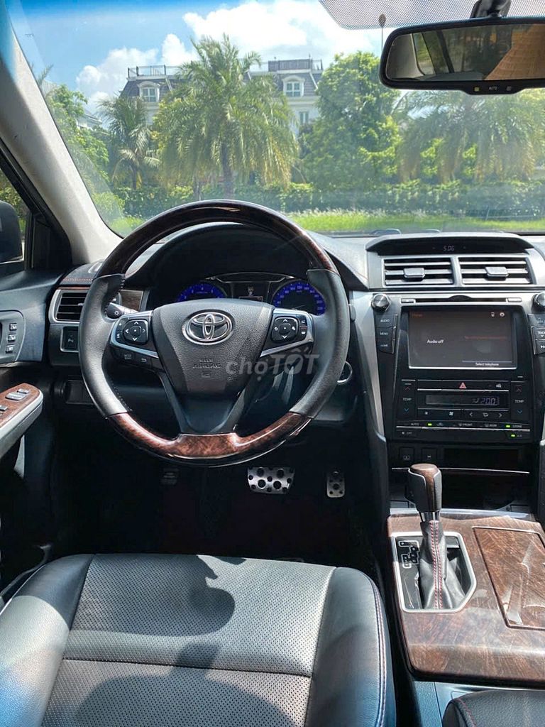 CAMRY 2.5Q cao cấp SX 2017 Mới 80%. Mua bán Ô tô tại Quận Long Biên Hà Nội được đăng bởi VIETNAM OTO hình 8
