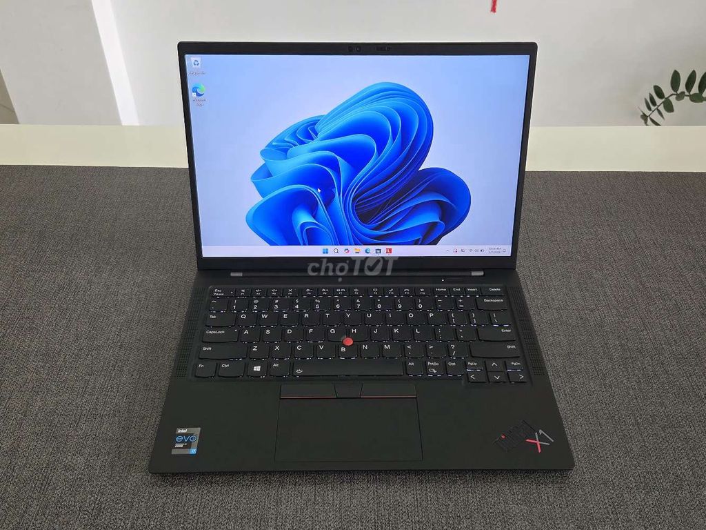 ThinkPad X1 Carbon Gen 9 i7-1165G7 16GB/512GB. Mua bán Laptop tại Thành phố Nha Trang Khánh Hòa được đăng bởi TTnha trang hình 1
