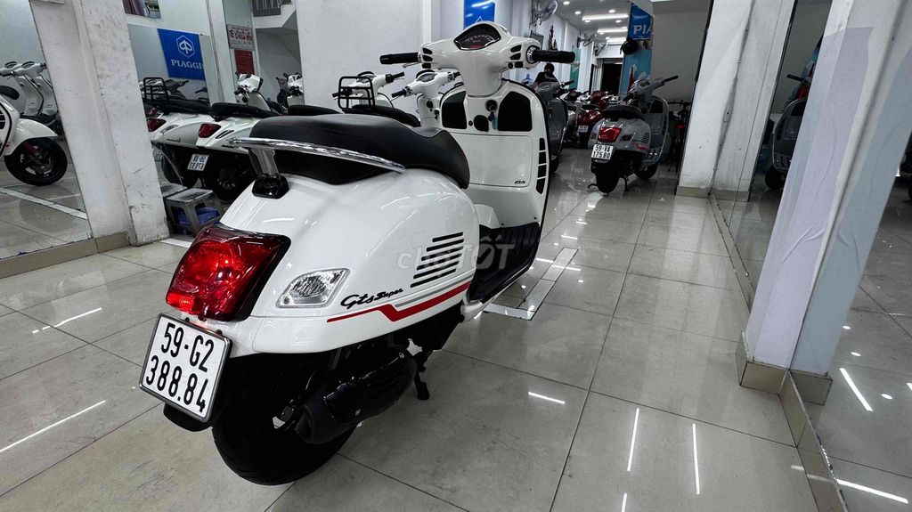 Vespa Gts 125 Iget , Abs , Chính chủ một chủ TP. Mua bán Xe máy tại Quận Phú Nhuận Tp Hồ Chí Minh được đăng bởi VESPA  PIAGGIO BẢO HƯNG Vespa cũ trả góp  hình 8