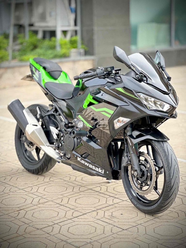 Kawasaki NINJA 400 abs  2021 biển 29-Xe mới đẹp. Mua bán Xe máy tại Quận Cầu Giấy Hà Nội được đăng bởi Tong motor xe may hình 1