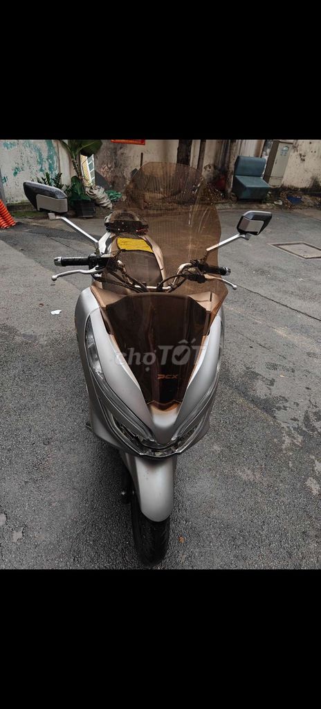Honda PCX150 2018 Bạc 24.000km. Mua bán Xe máy tại Quận Tân Bình Tp Hồ Chí Minh được đăng bởi Hien Trinh hình 2
