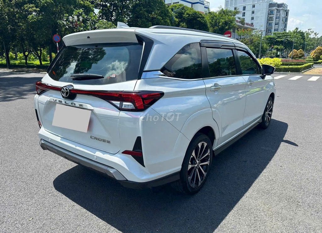 Toyota Veloz Cross 2022 CVT Top hỗ trợ ngân hàng. Mua bán Ô tô tại Thành phố Thủ Dầu Một Bình Dương được đăng bởi Oto An Suong hình 7