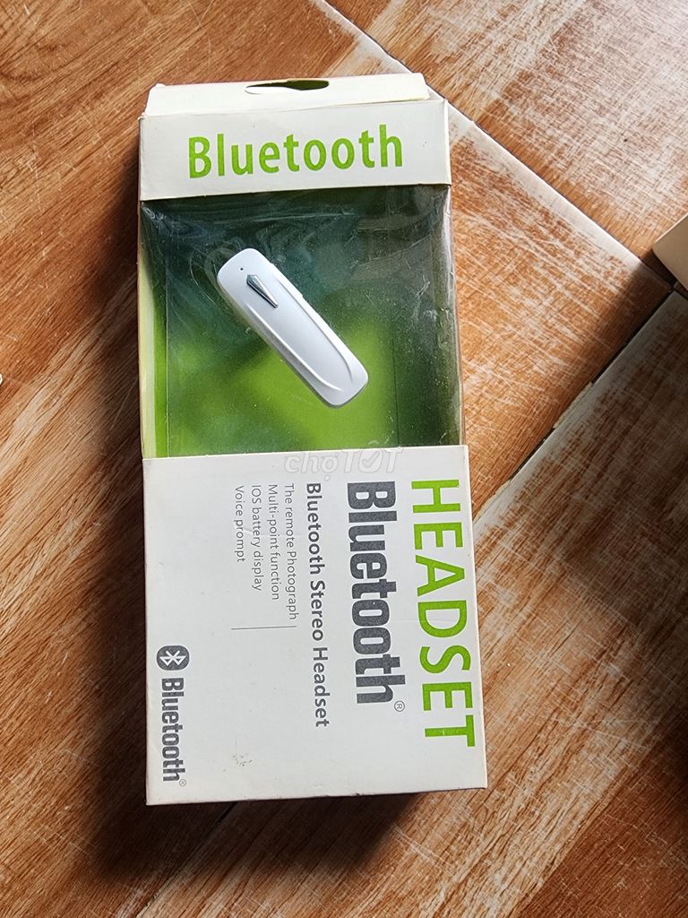 Tai nghe Bluetooth Trắng và loa bluetooth. Mua bán Tivi, Âm thanh tại Quận Cái Răng Cần Thơ được đăng bởi PhongDoan TV hình 1
