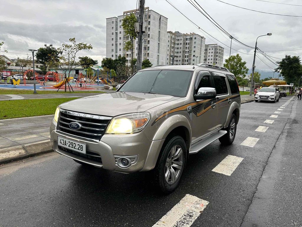 Ford Everest 2009 2.5L 4x2 AT - 150000 km. Mua bán Ô tô tại Quận Cẩm Lệ Đà Nẵng được đăng bởi Ông Tú hình 3