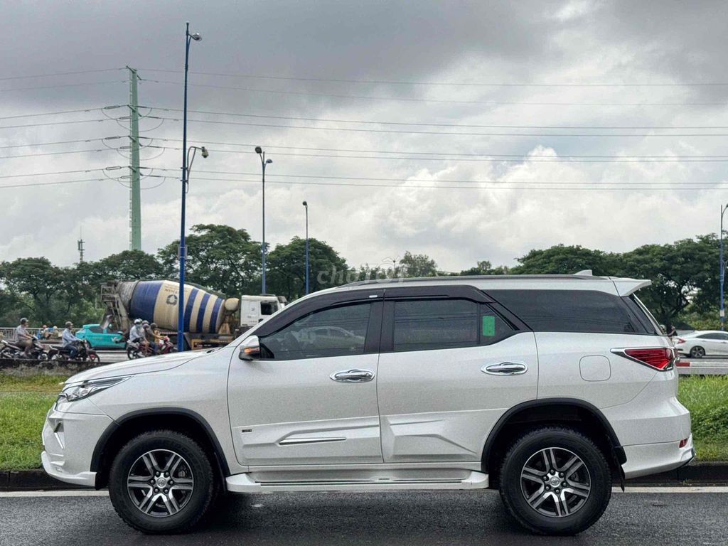 Fortuner 2019 2.7V 4x2 AT - 26000 km. Mua bán Ô tô tại Quận Gò Vấp Tp Hồ Chí Minh được đăng bởi Lộc Xe Cũ Toyota Đông Sài Gòn Nguyễn Văn Lượng hình 13