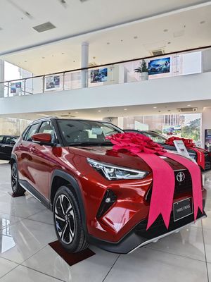 Toyota Yaris Cross 2024 giá tốt kv Sài Gòn