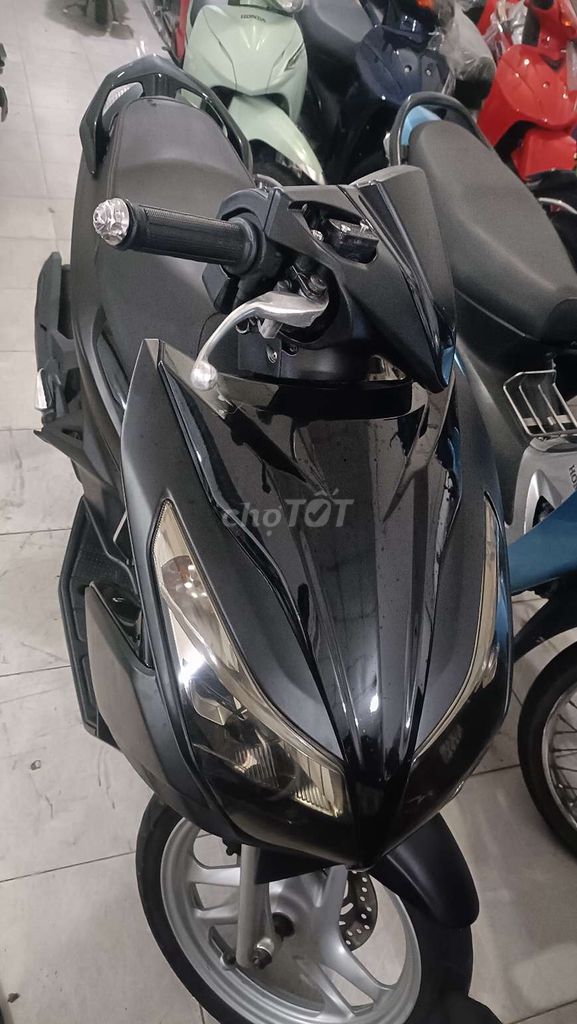 Honda Air Blade 2014 Đen. Mua bán Xe máy tại Quận Bình Tân Tp Hồ Chí Minh được đăng bởi cửa hàng xe máy cũ Tiến phát chuyên bán góp trả trước 0 đồng hình 7