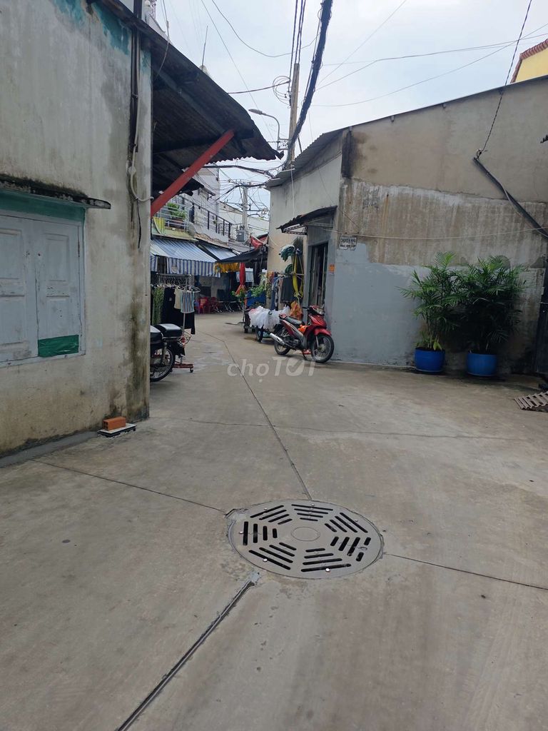 BÁN 2 CĂN LIỀN KỀ SỔ HỒNG RIÊNG GIÁ CHỈ 7 TỶ750 HẺM XE HƠI 3 LẦU 2PN