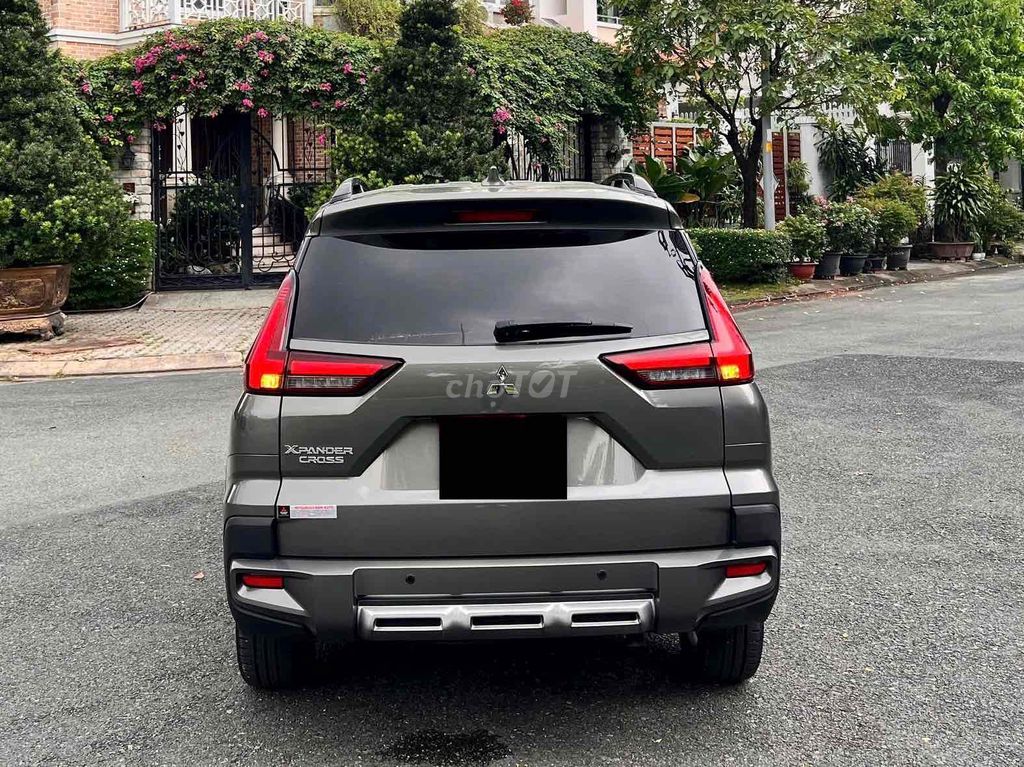 Xpander Cross 2023 màu Nâu - 31.000 km. Mua bán Ô tô tại Quận 7 Tp Hồ Chí Minh được đăng bởi A Hoàng hình 2