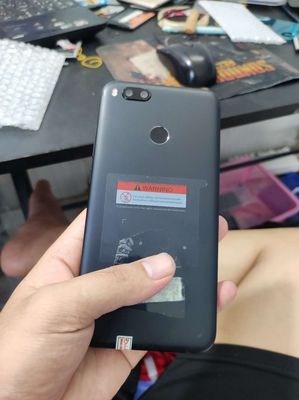 Xiaomi Mi A1 64g zin đẹp cần bán