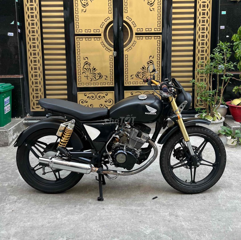 Moto cafe tracker 150cc