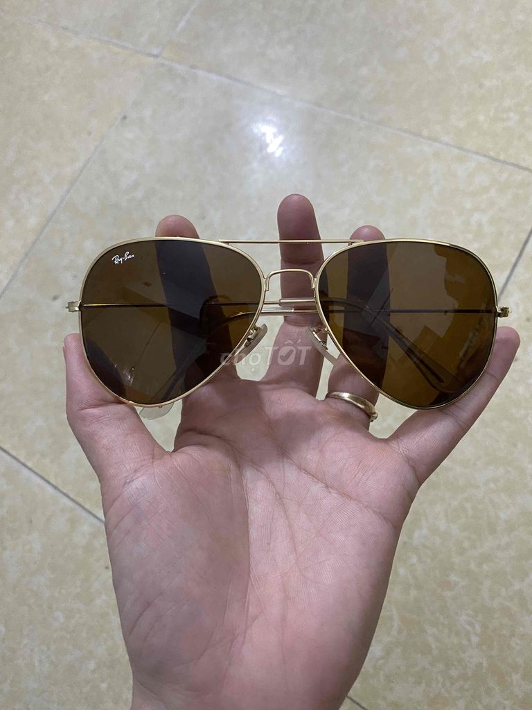 Kính râm Ray-Ban Aviator 62014 Nâu còn mới. Mua bán Phụ kiện thời trang khác tại Thành phố Chí Linh Hải Dương được đăng bởi Quỳnh Nga 2hand hình 1