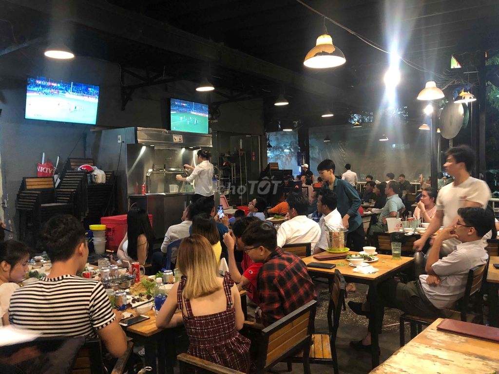 Tuyển Chảo bếp quán bia. Việc làm Đầu bếp tại Quận 7 Tp Hồ Chí Minh được đăng bởi Anh Thắng  hình 1