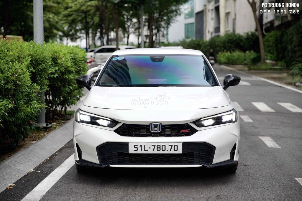 CIVIC RS HEV 2025 CAO CẤP NHẤT,  LƯỚT MỚI NHẤT VN. Mua bán Ô tô tại Quận 10 Tp Hồ Chí Minh được đăng bởi PC Trương hình 1