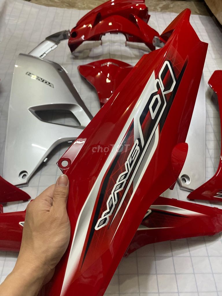 10 mảnh nhựa bóng Wave A110 màu Đỏ tem 2024. Mua bán Phụ tùng xe tại Quận Cầu Giấy Hà Nội được đăng bởi Nguyễn Quang Huy hình 2