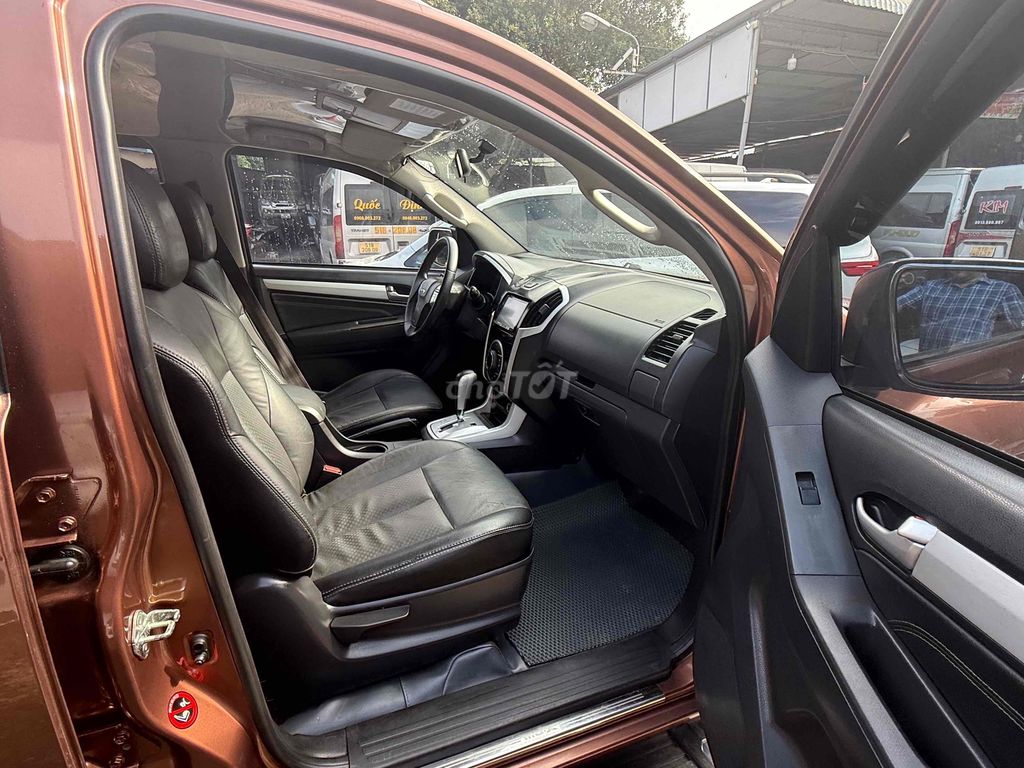 Isuzu Mu X 2016 đk 2017 3.0 AT. Mua bán Ô tô tại Quận Bình Tân Tp Hồ Chí Minh được đăng bởi duy khang hình 5