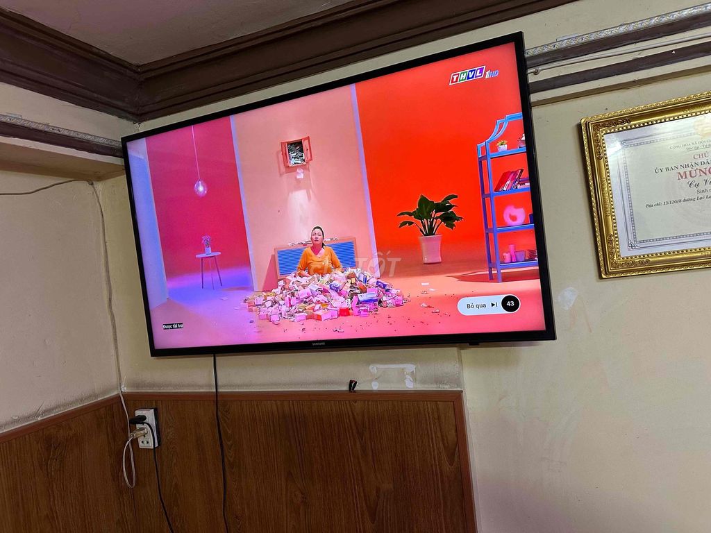 Smart TV Samsung UA43MU6100 99,99% mới. Mua bán Tivi, Âm thanh tại Quận Tân Bình Tp Hồ Chí Minh được đăng bởi Mai hình 1